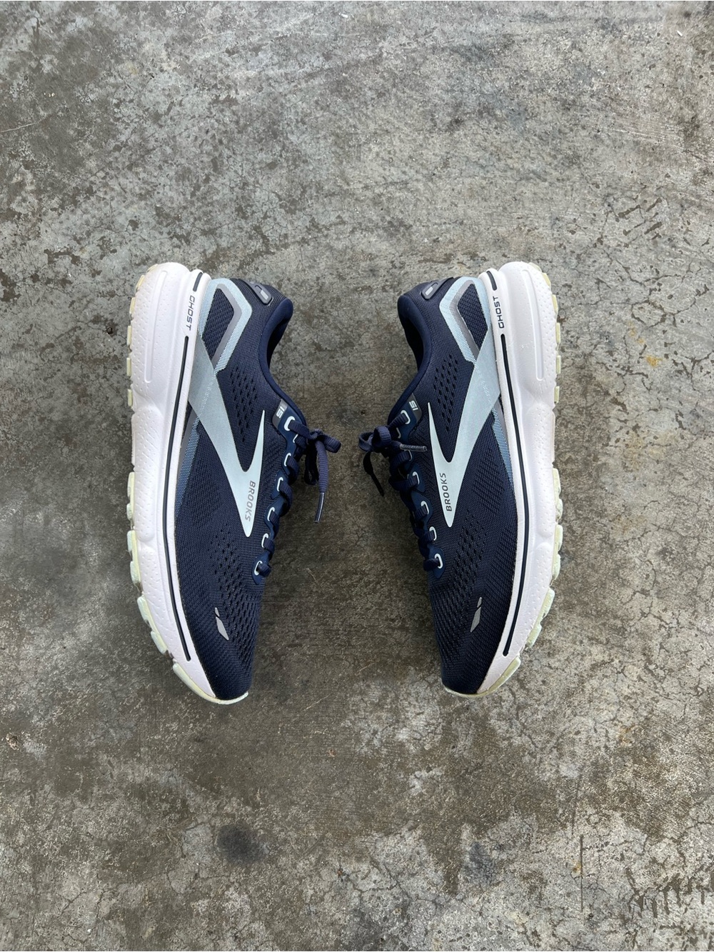 Brooks Ghost 15 Navy Blue Running Shoes Women's Size 8.5 B 1203801B450